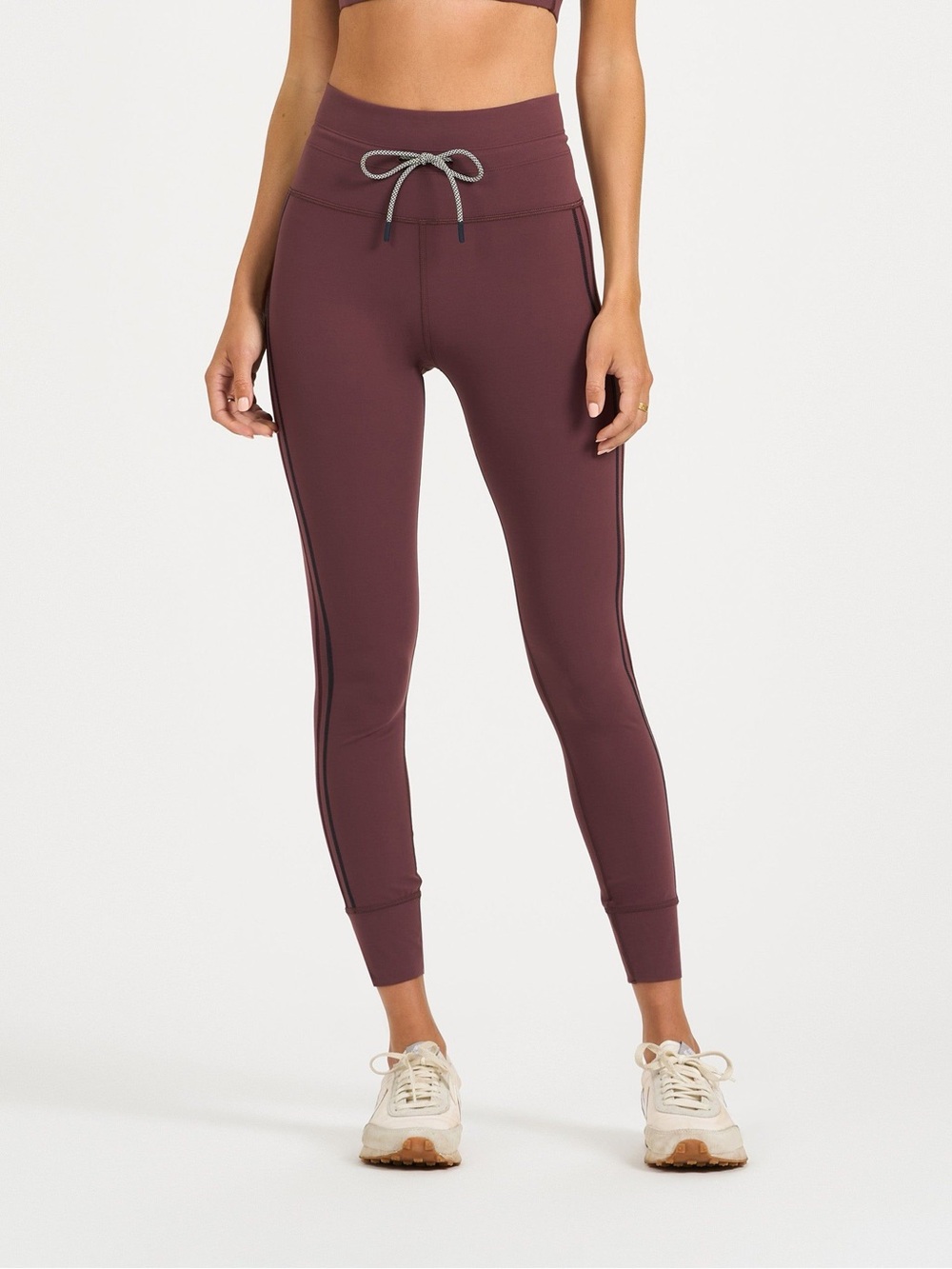 Vuori Daily Sport High Waisted Drawcord Leggings In Fig Purple Size Small